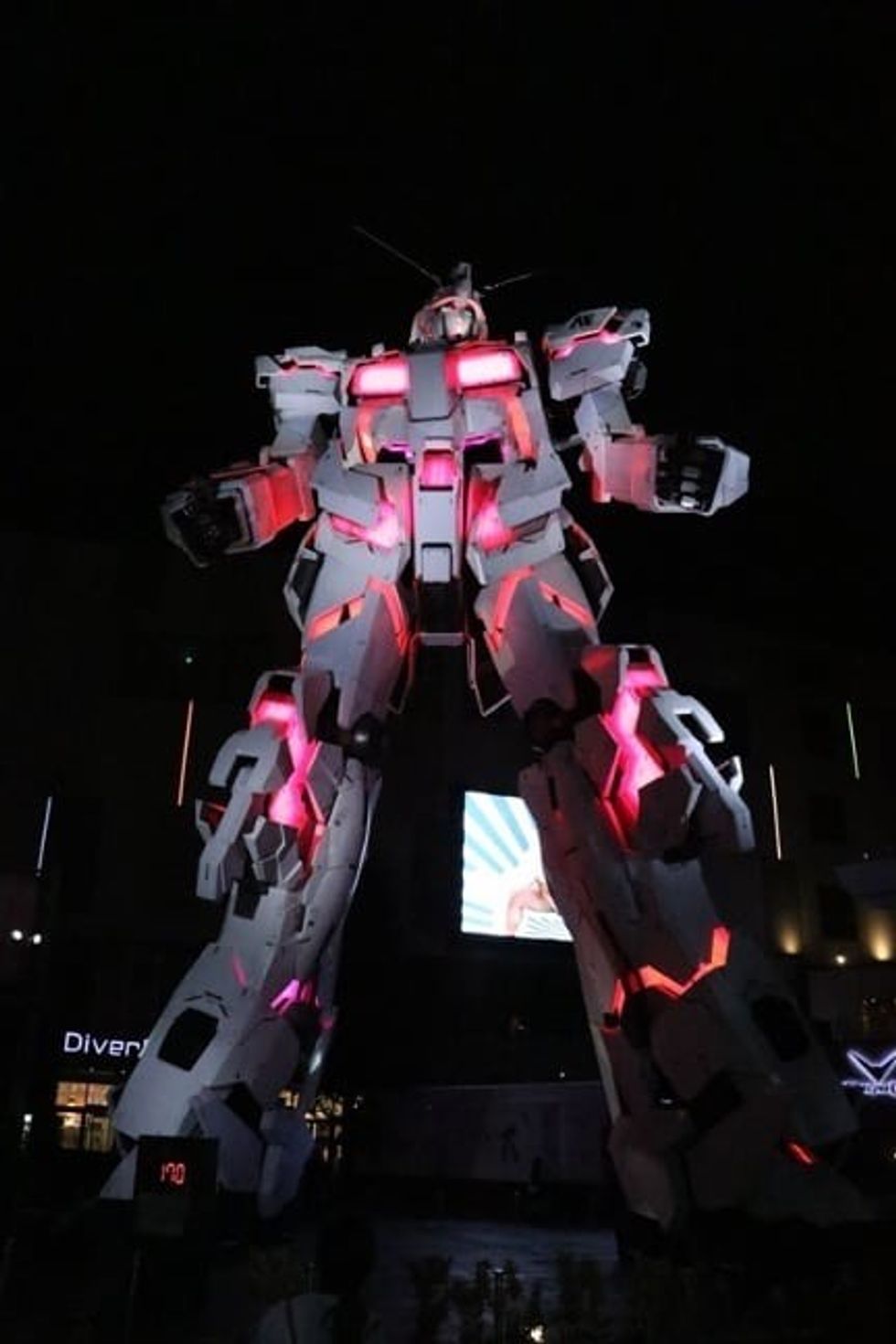 Giant transformer Louis Alfieri