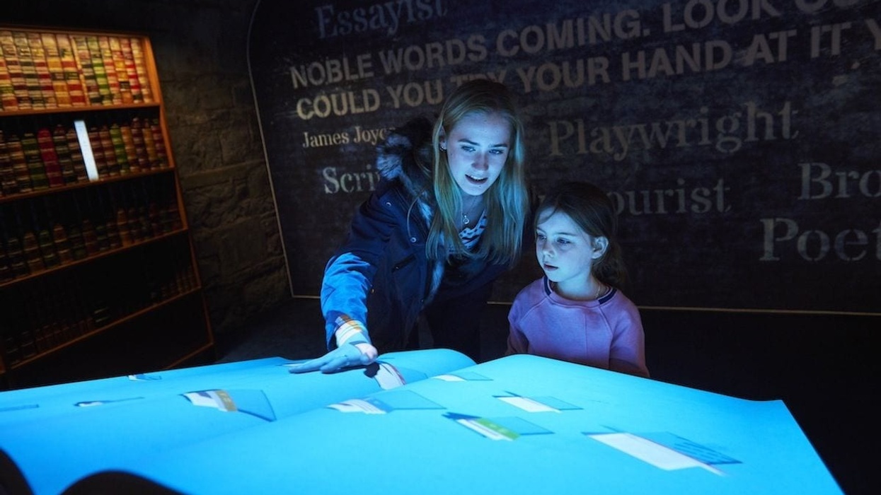 girl and mother at epic irish emigration museum
