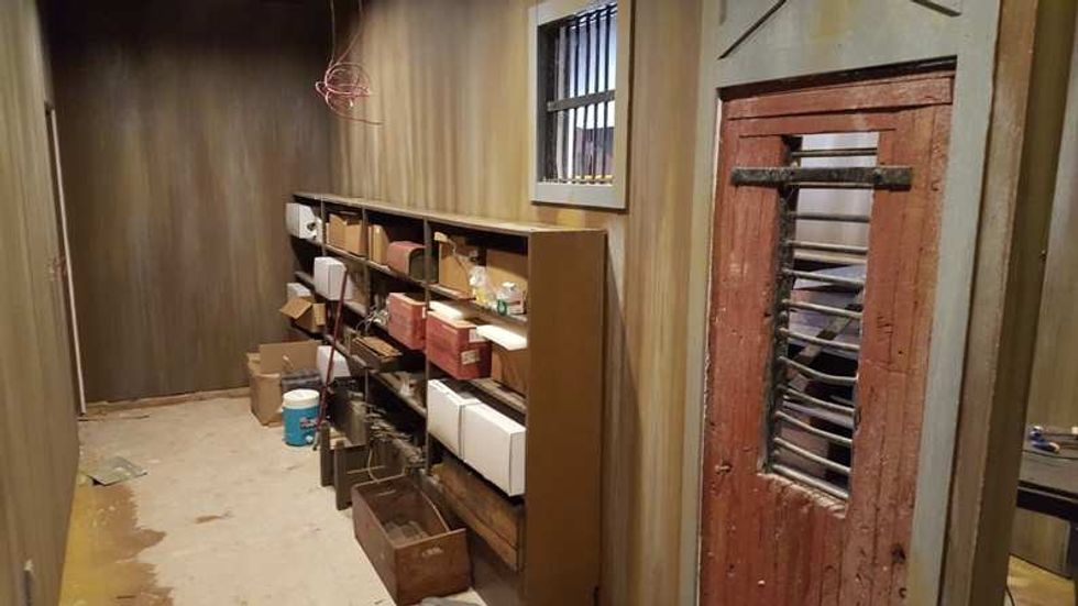 glenwood caverns interior of haunted mine drop ride