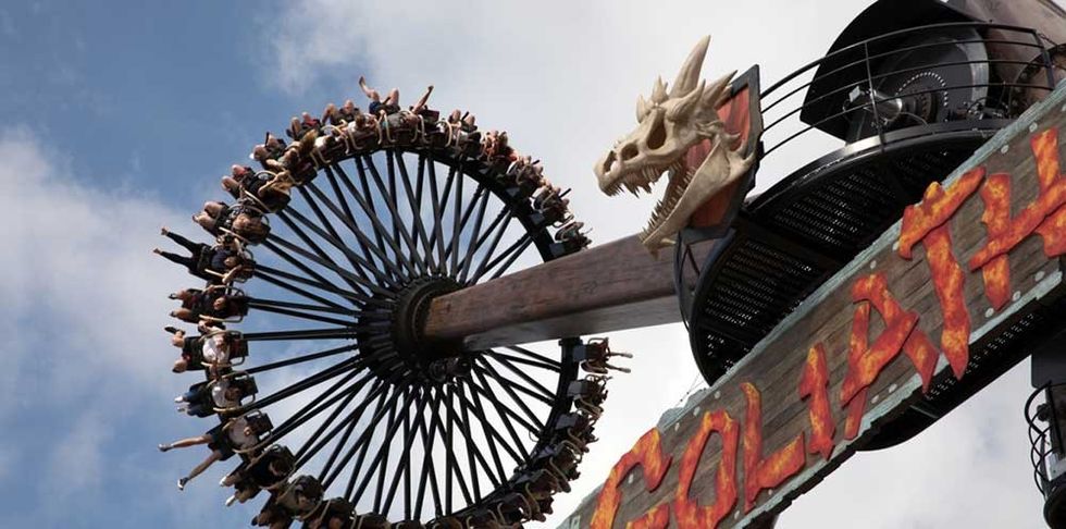 goliath gyro swing at adventure world perth from intamin