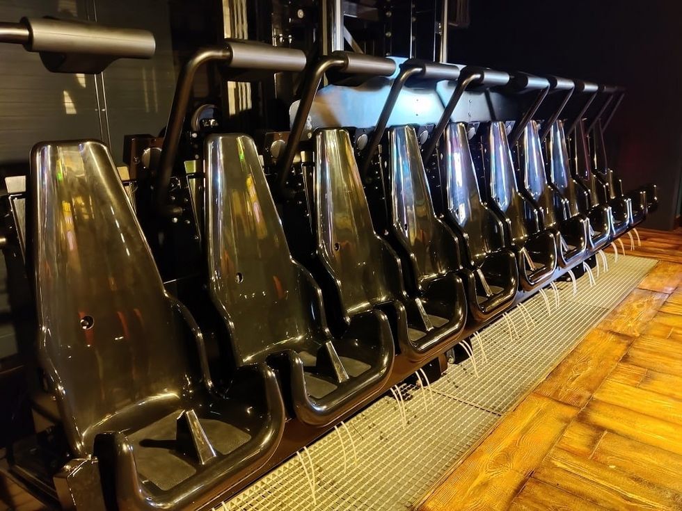 Gondola of Crazy Professor (Photo by Dark Ride Database)