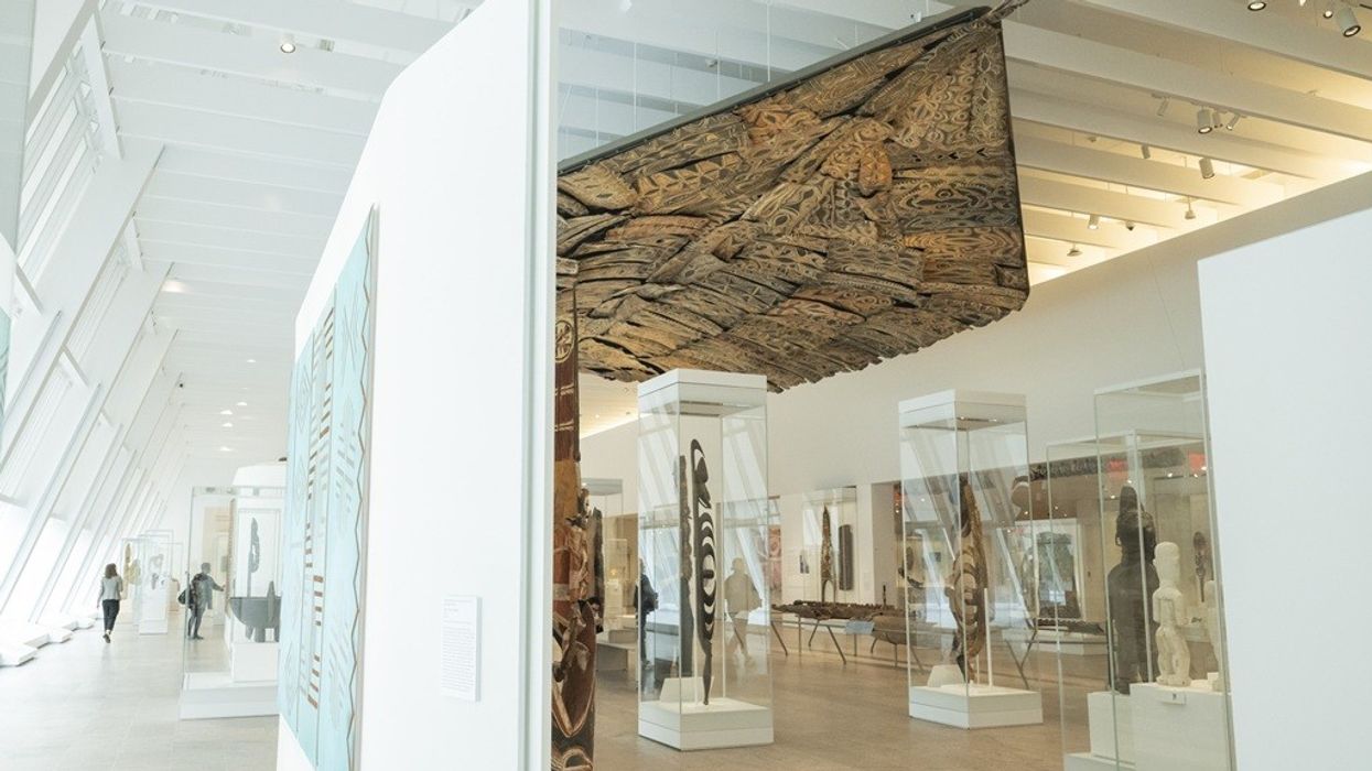 Goppion Met Installation View of the Arts of Oceania c. Paula Lobo