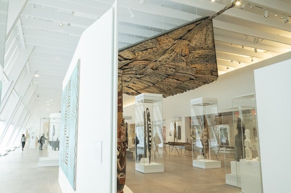 Goppion Met Installation View of the Arts of Oceania c. Paula Lobo