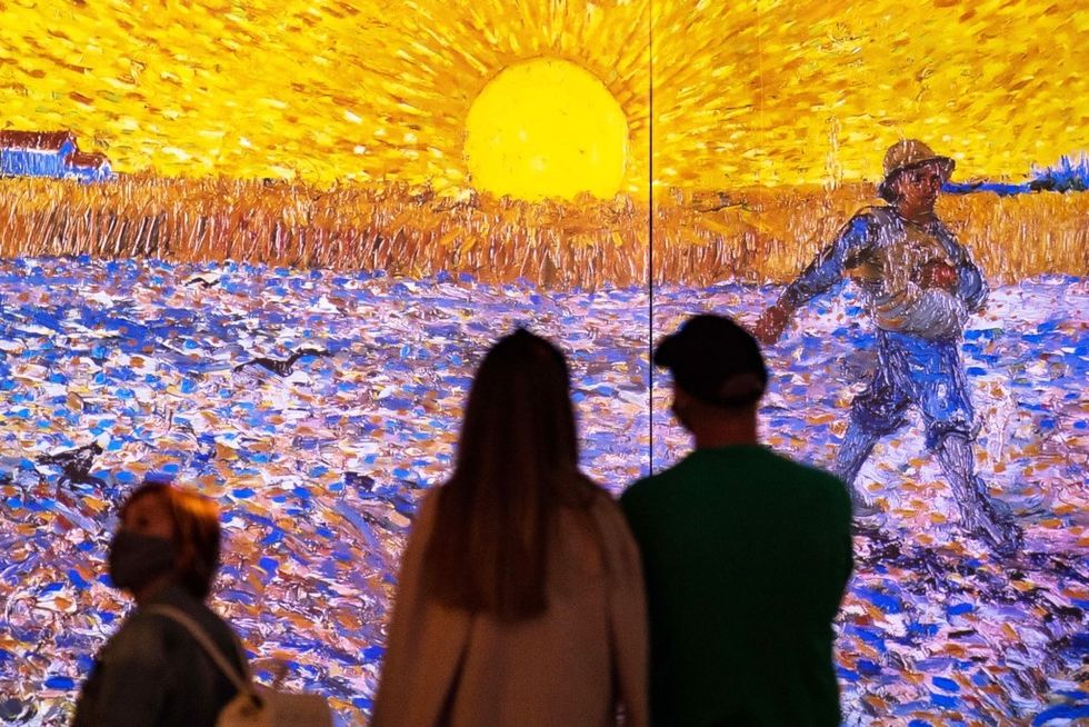 Grande Experiences Van Gogh Alive 100th display Japan