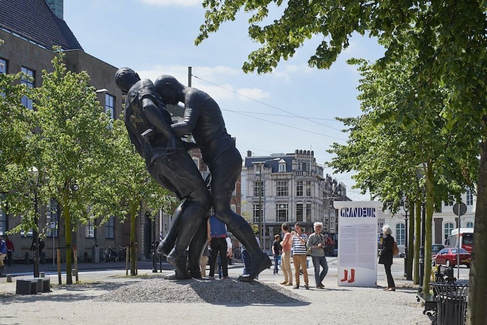 Grandeur sculpture at Lange Voorhout in The Hague