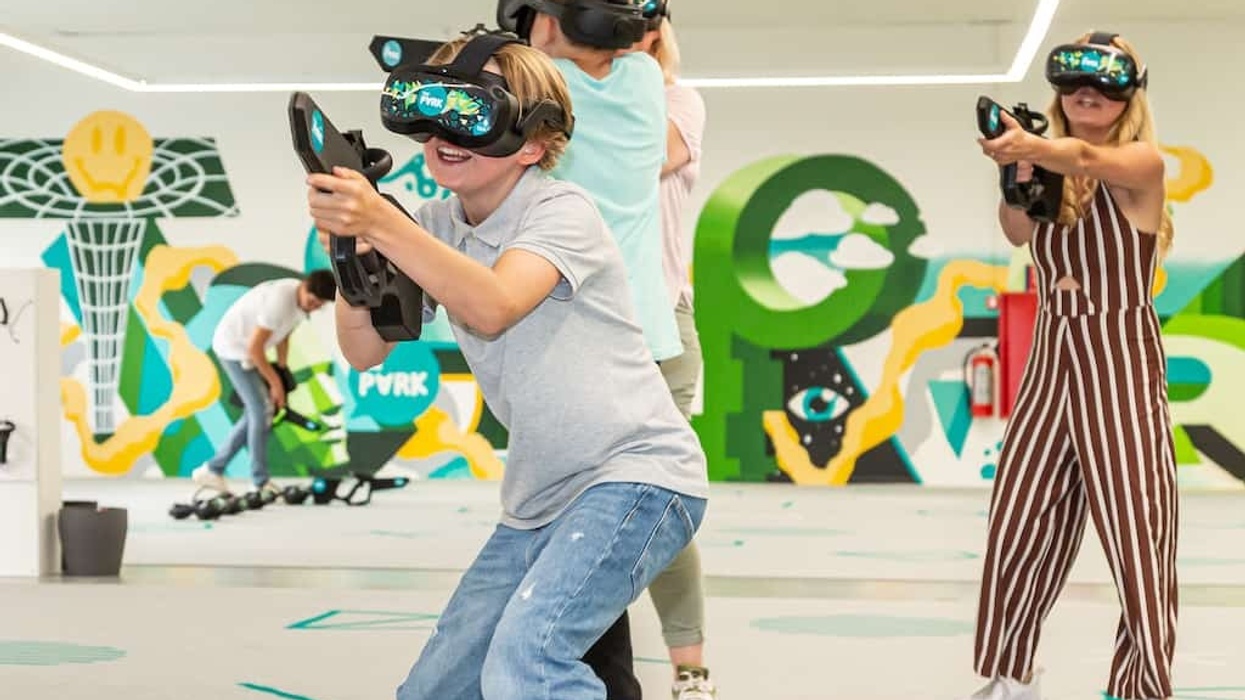 Group-VR-at-The-Park-Playground