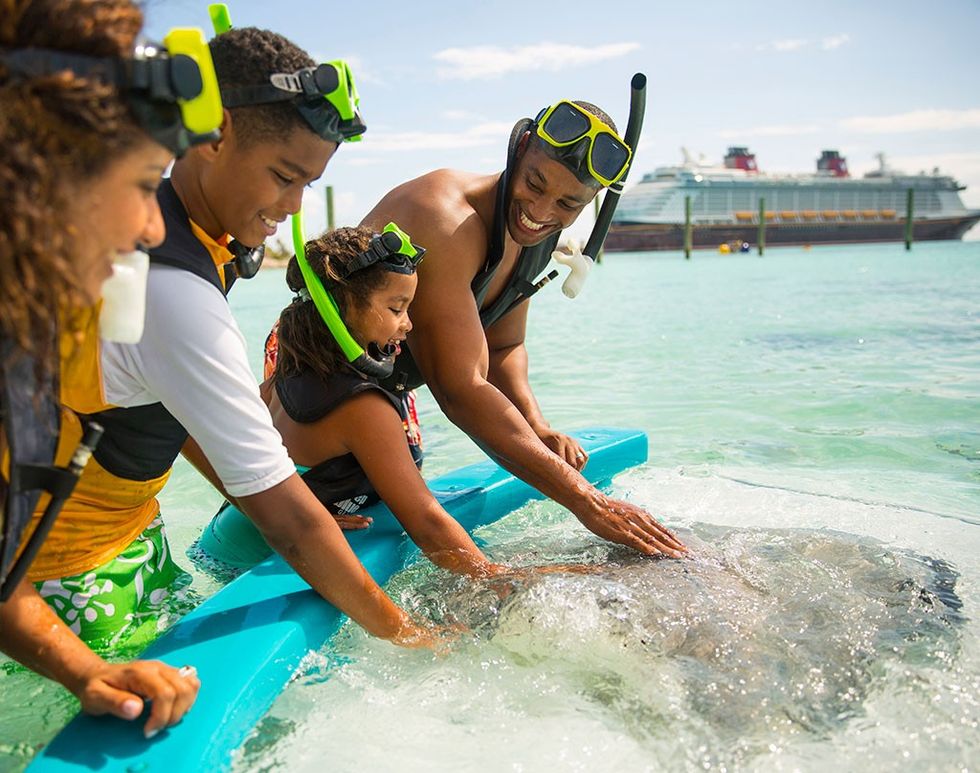 Guests visiting Disney Castaway Cay can take part in a hands-on training experience with live stingrays during a 60-minute, instructor-led educational program created through partnerships with animal care experts from Disney’s Animals, Science and Environment Team.