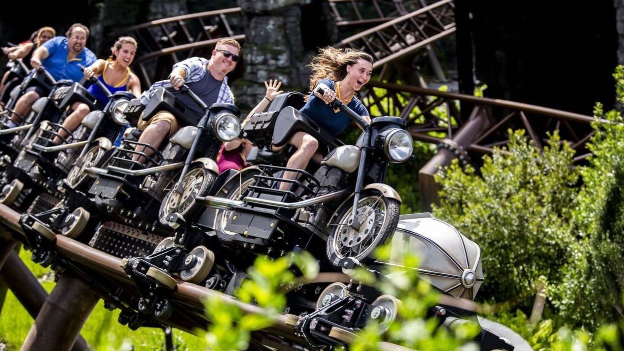 Hagrid motorbike coaster orlando theme parks reopen.