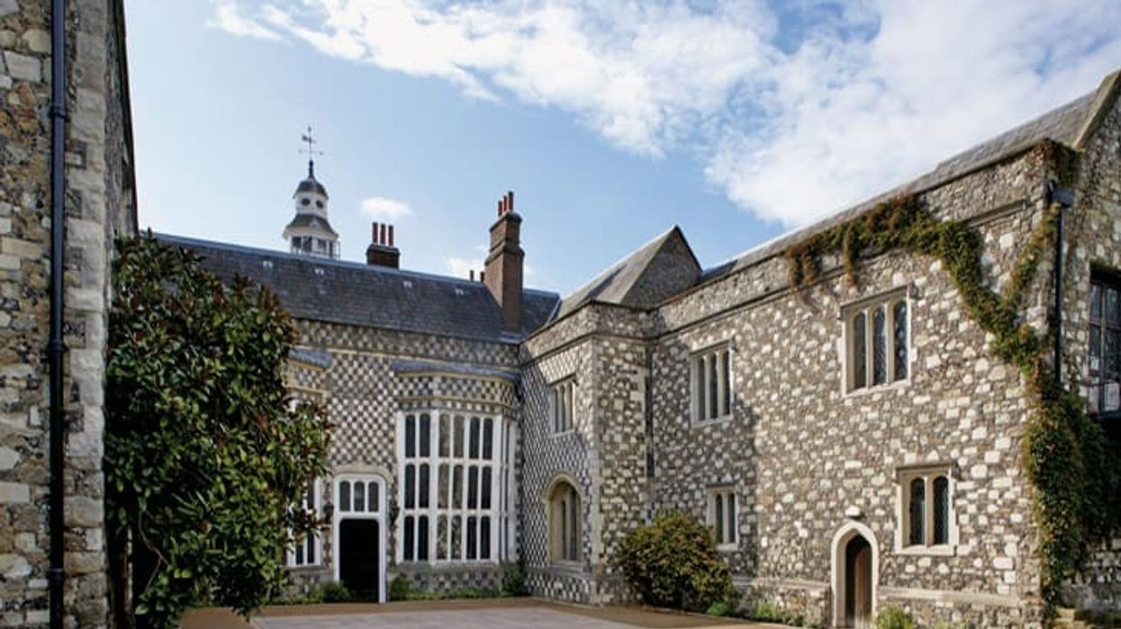 Hall-place-and-gardens