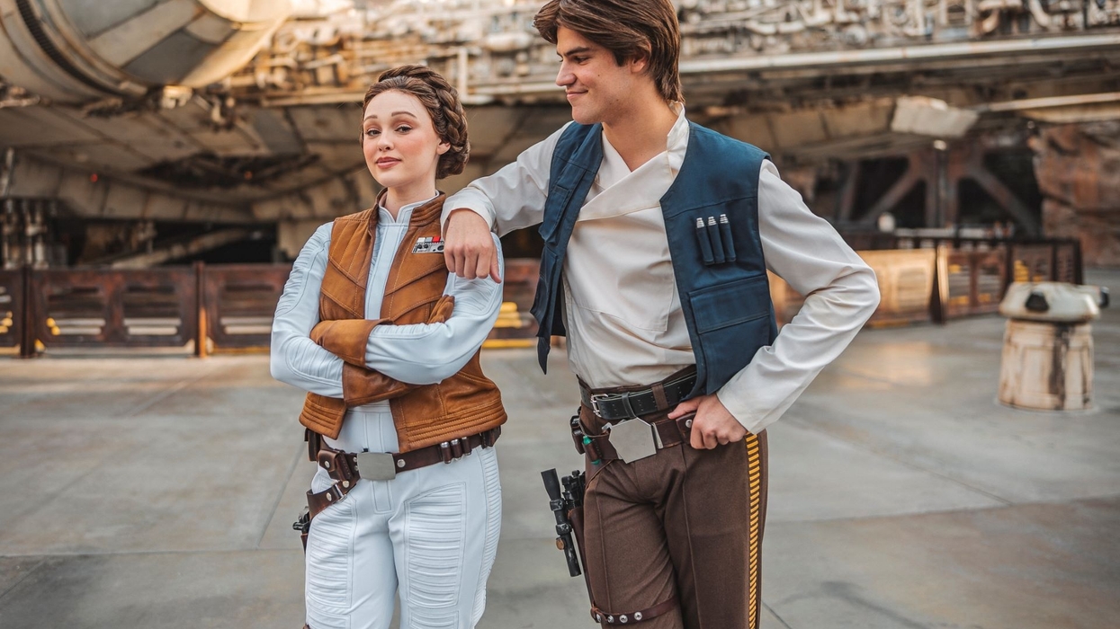 han solo and leia at star wars galaxy's edge