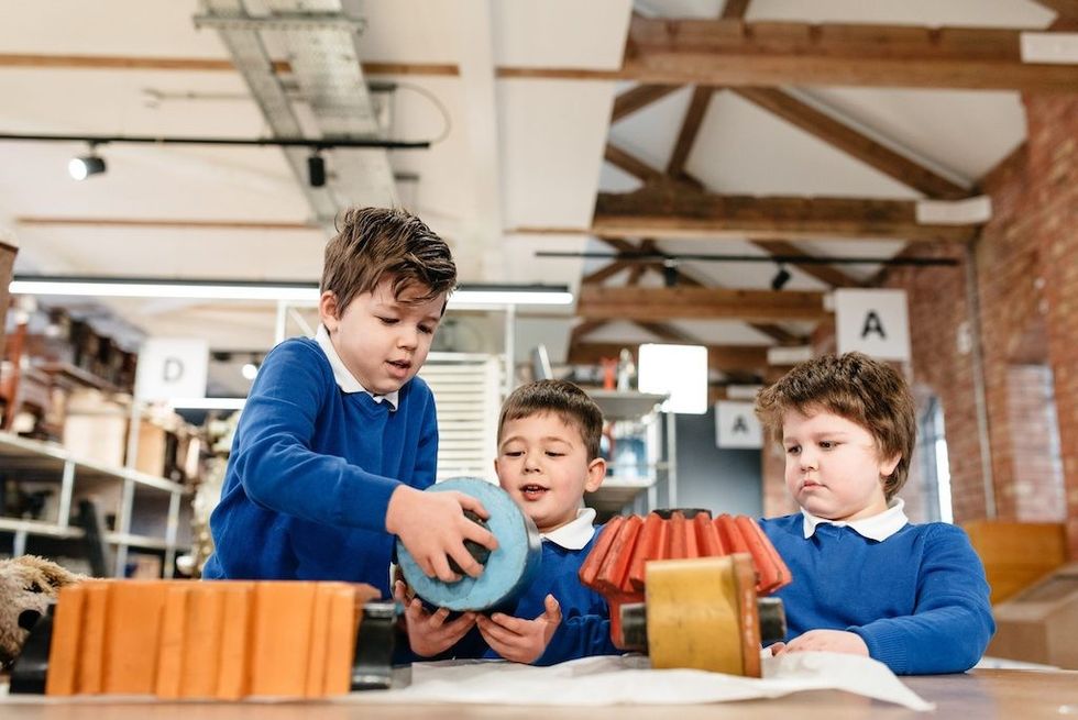 Handling-session-for-schools-Museum-of-Making