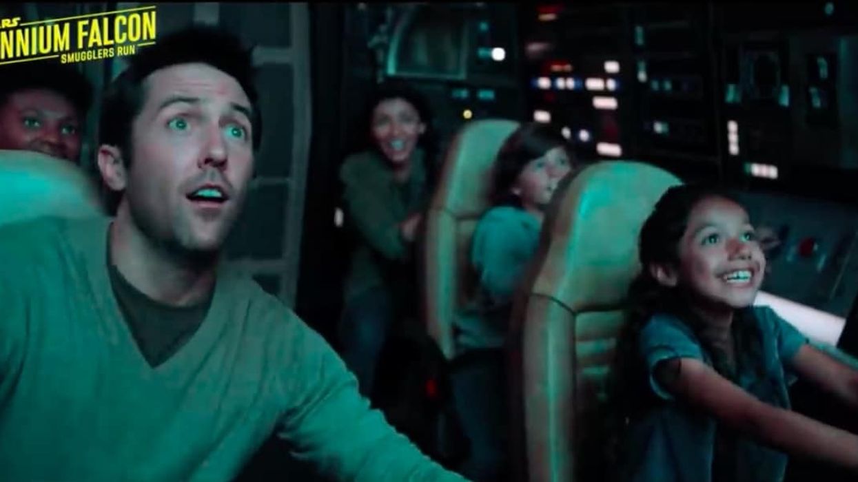 happy-family-at-star-wars-land-on-millennium-falcon-ride