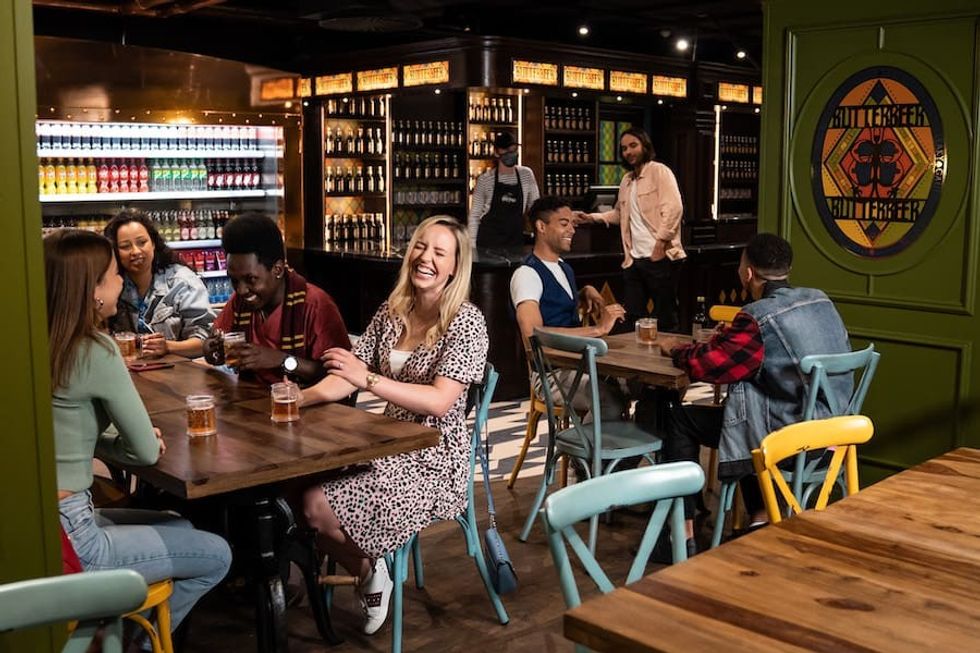 Harry Potter Photographic Exhibition Butterbeer bar
