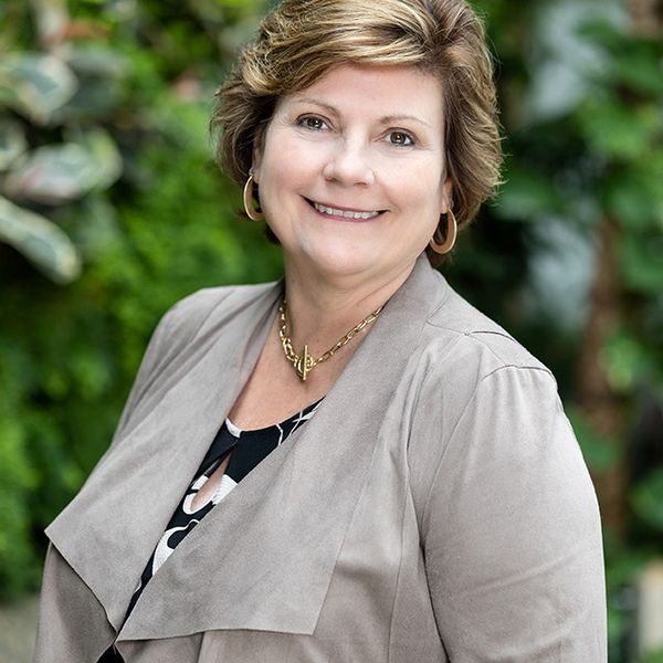 Hayley Murphy headshot