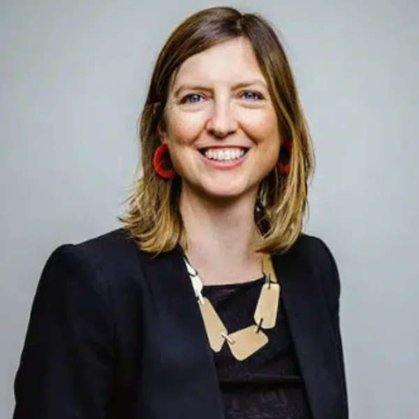 helen charman headshot