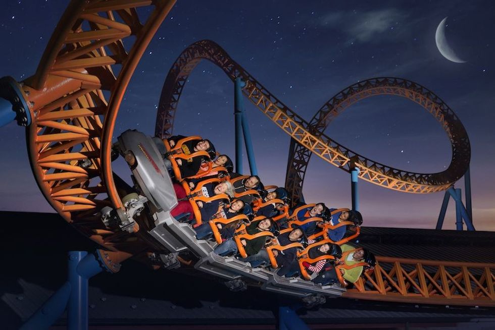 hersheypark at hershey Fahrenheit coaster at night jpg (1)