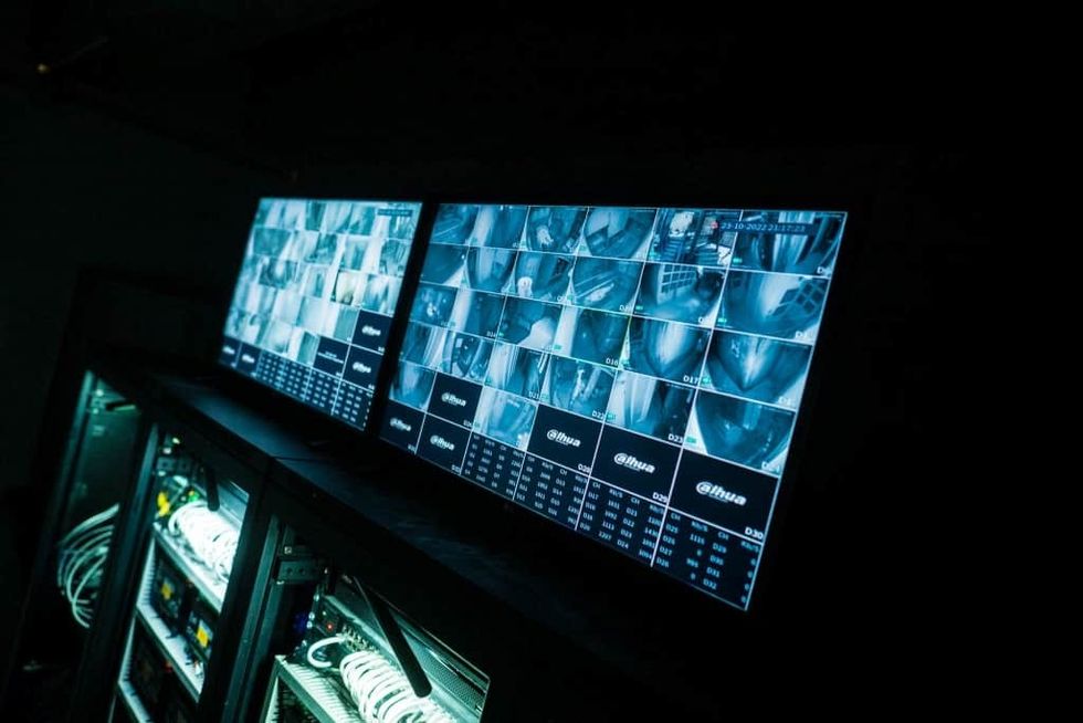 Highlite Bellewaerde Park Production Pirates screens