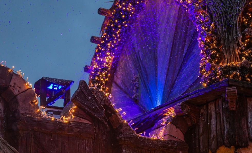 Highlite Toverland snow machine roof