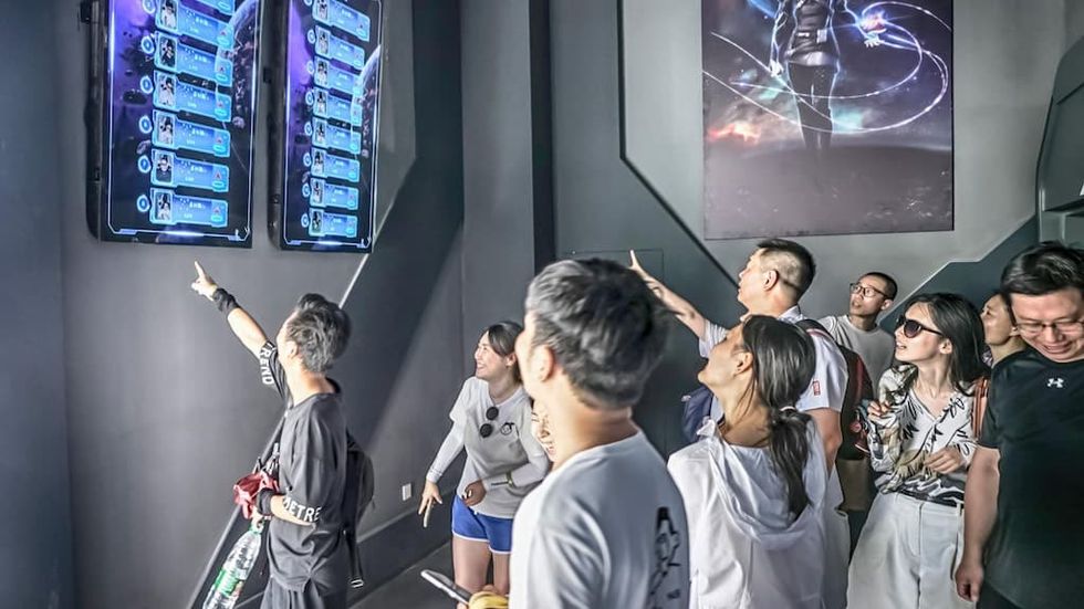 Hive Break by Triotech