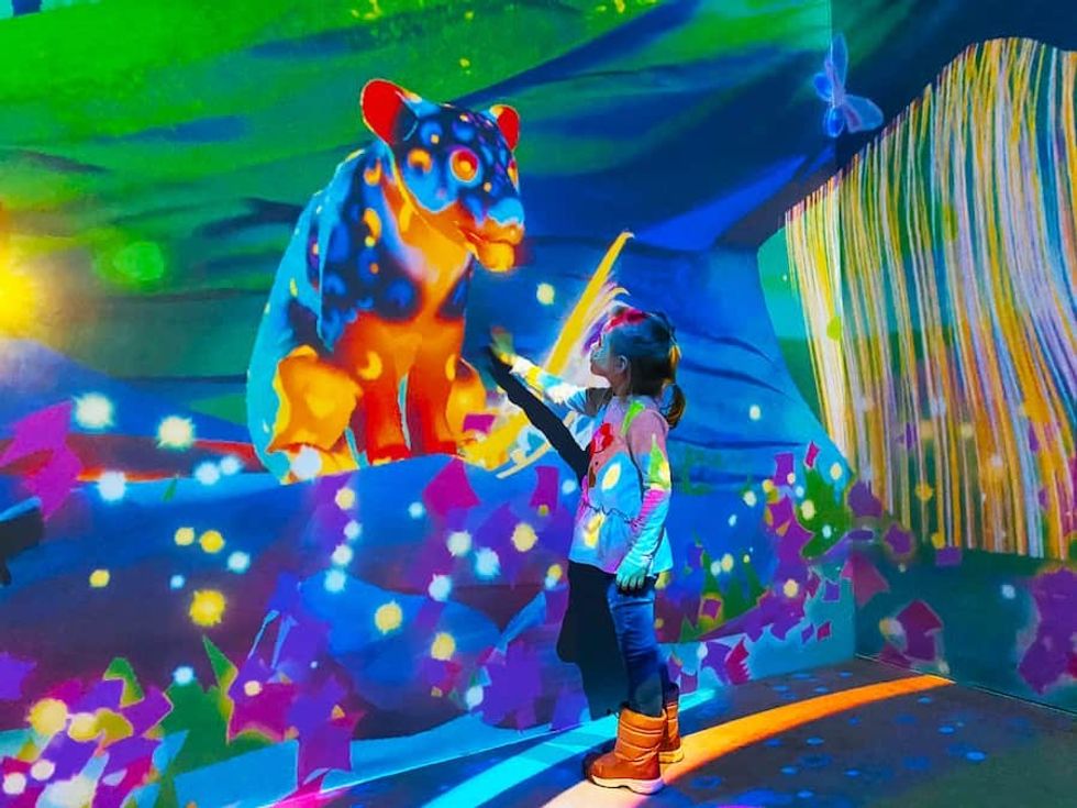 Hobbledown Adventure Park hello io