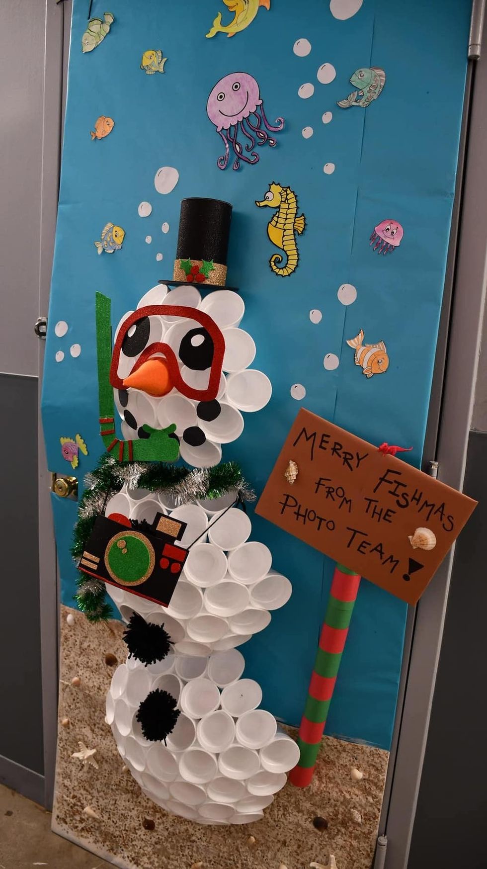 holiday door St Louis Aquarium culture committee