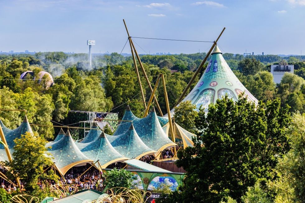 HOLOPLOT Tomorrowland festival Atmosphere stage exterior credit Tomorrowland
