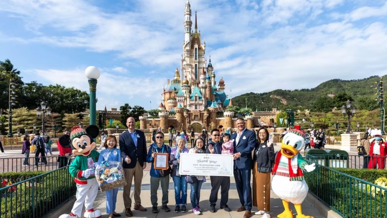 hong kong disneyland 100 millionth guest