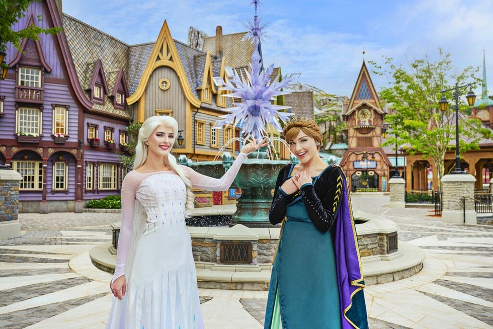 hong-kong-disneyland-frozen