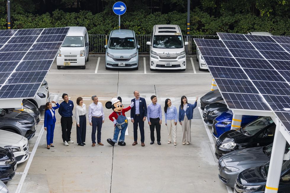 hong kong disneyland solar