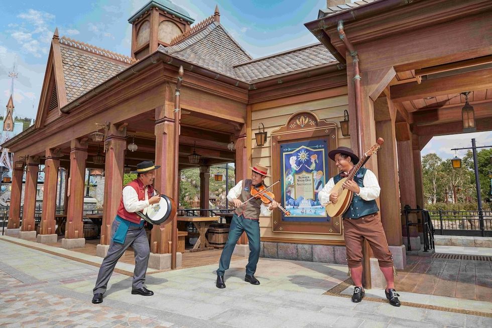Hong Kong Disneyland world of frozen royal arendellian