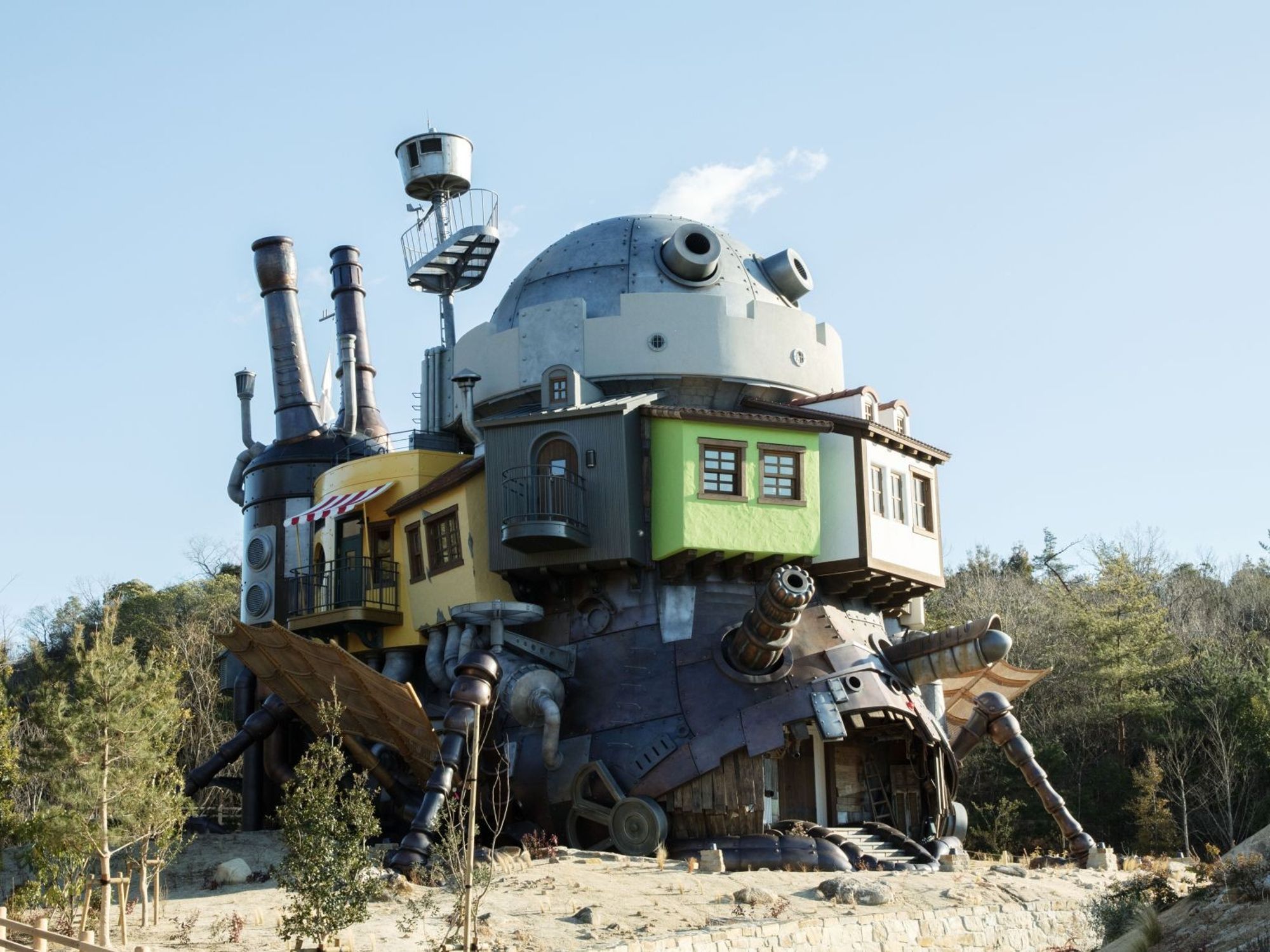 Ghibli Park unveils life-size Howl's Moving Castle in new area | blooloop