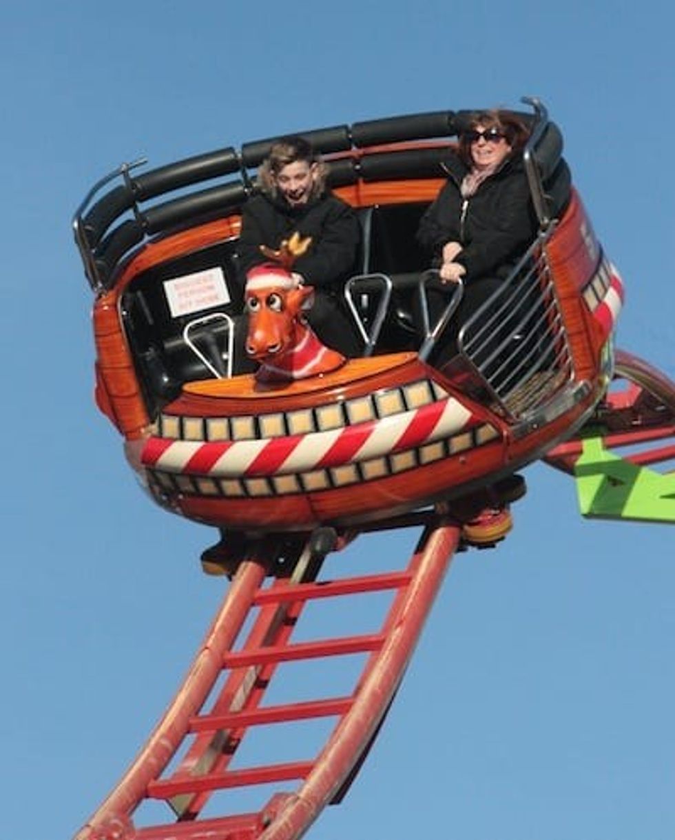 Hyde-Park-Winter-Wonderland-roller-coaster-rudolph