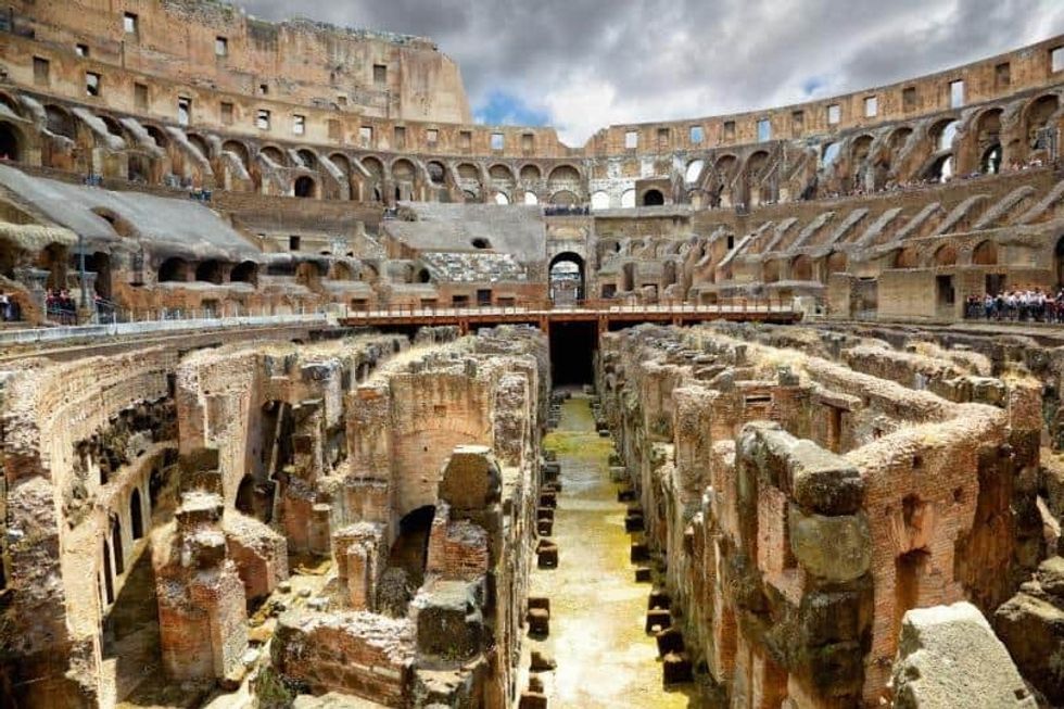 hypogeum at the Colosseum in rome needs a retractable floor