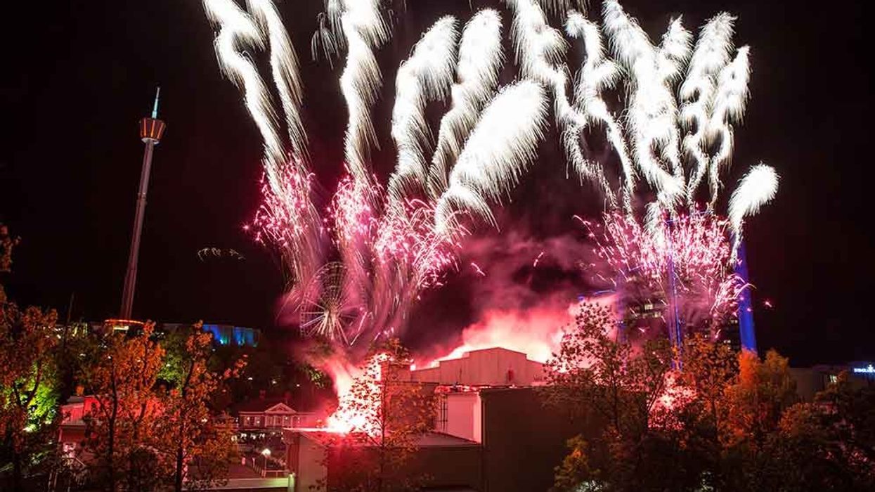 IAAPA EAS fireworks