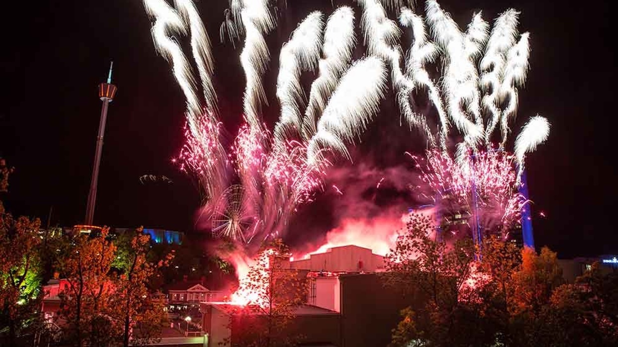 IAAPA EAS fireworks