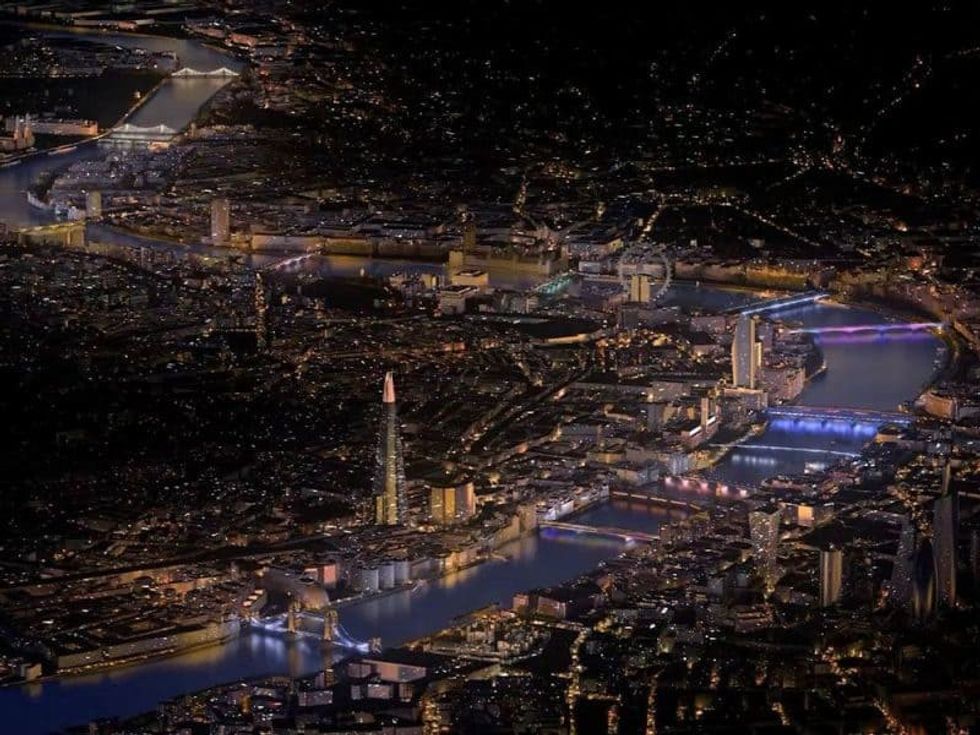 illuminated river london bridges