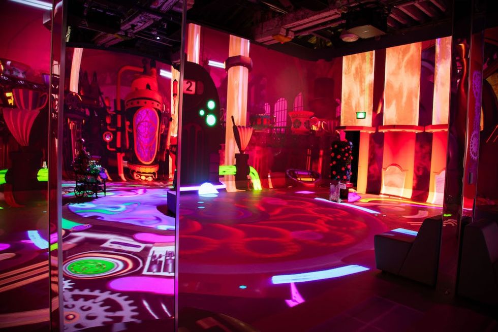 Iluminarium Alice in Wonderland