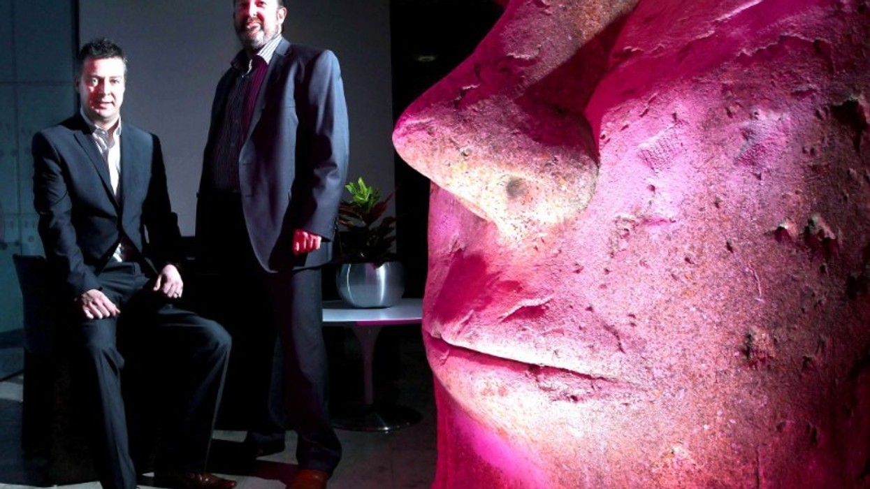 The Deluxe Group Announces Major Contracts at Paris Theme Park, Visits EAS