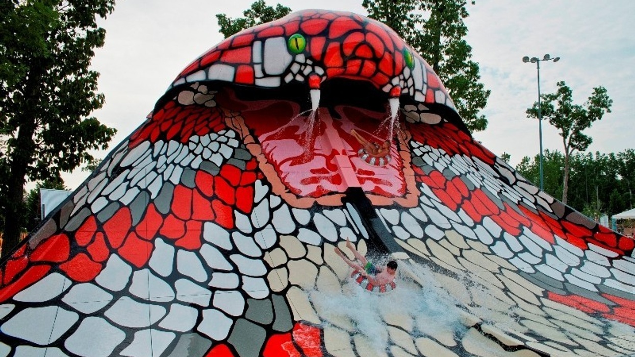 Polin’s First King Cobra Waterslide in US at Six Flags Hurricane Harbor