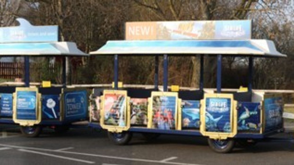 Hollyer Projects Refurbish Weymouth’s Seafront Land Train for Weymouth SEA LIFE