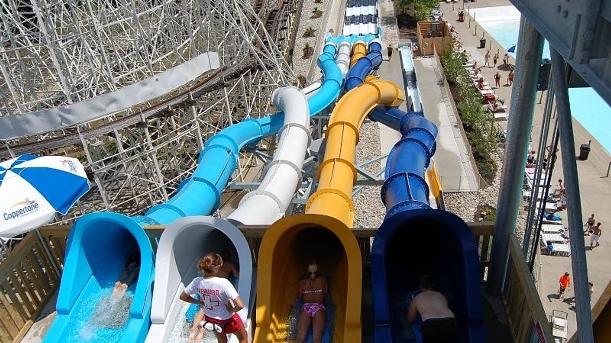 ProSlide’s KrakenRACER™ Mat Racer Water Ride at Six Flags, Noah’s Ark and Lake Compounce