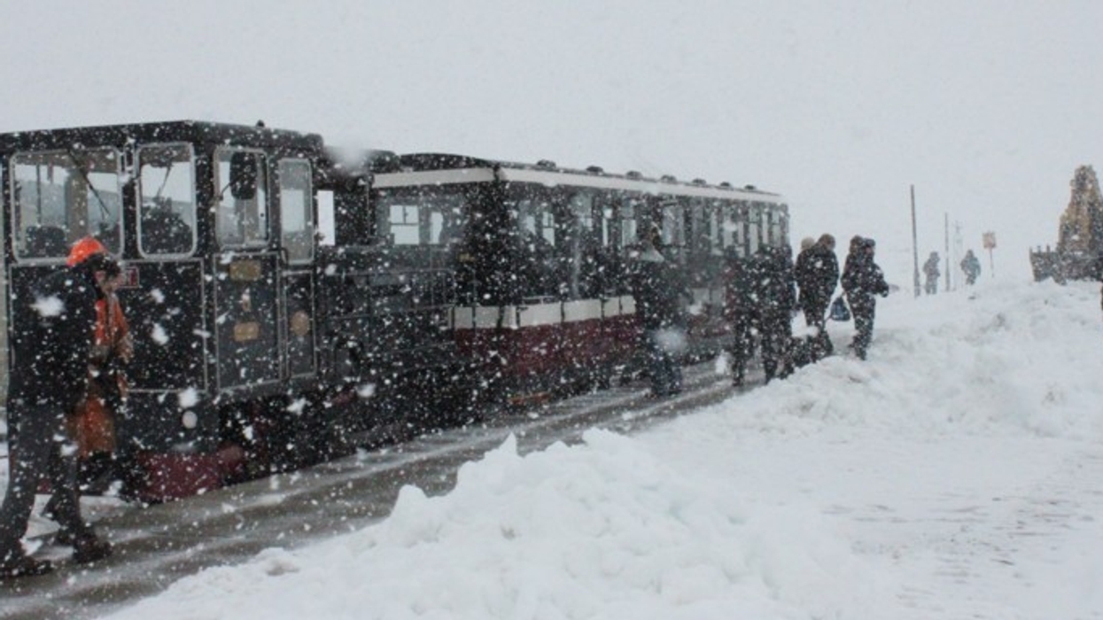 Snowdon Mountain Railway in the Snow with New Carriages from Garmendale Engineering