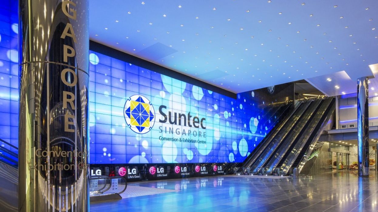 Dataton's Watchout Manages Content for  the World's Largest high Definition video Wall