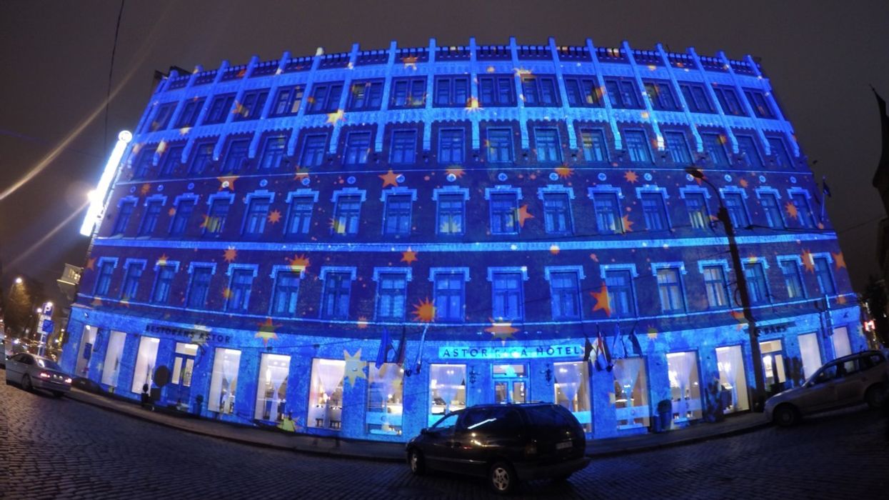 Dataton WATCHOUT: Projection Mapping at Staro Riga 2014 Festival of Light