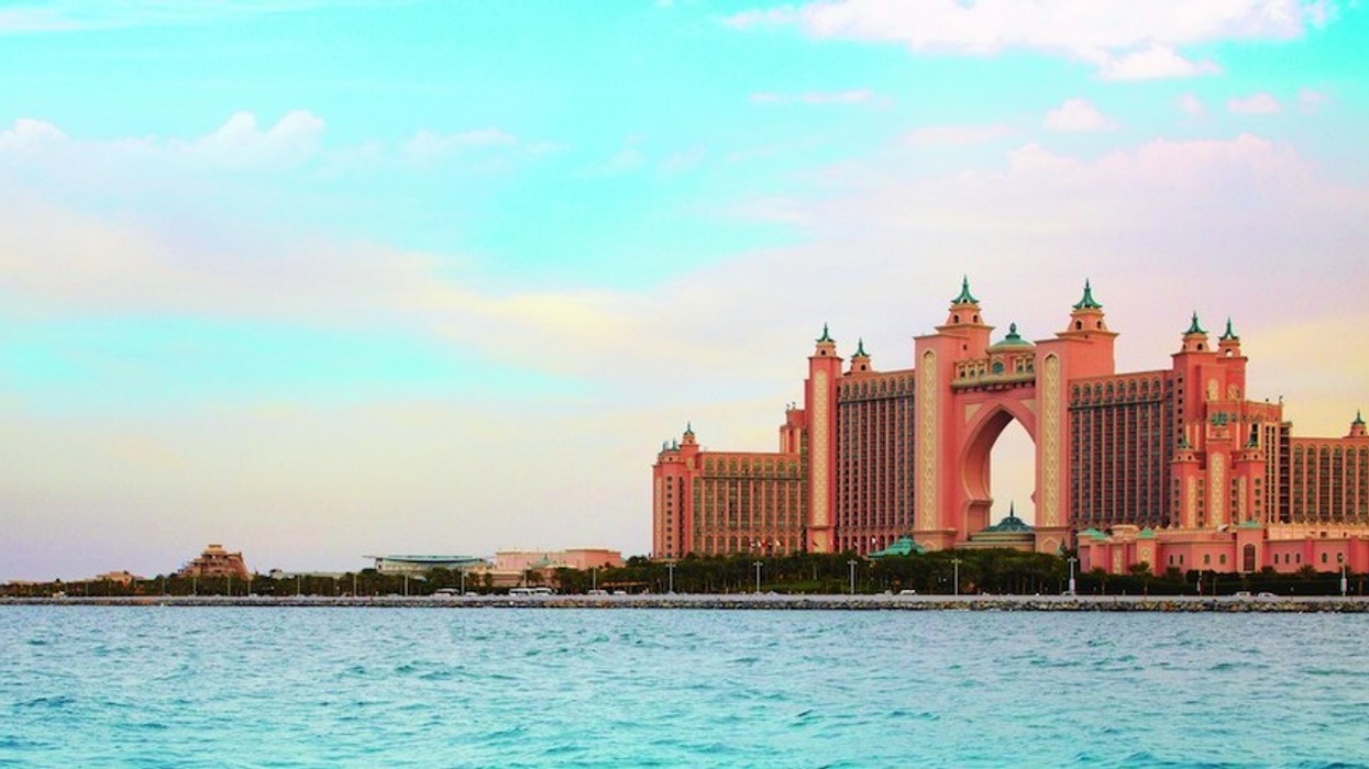 Scenario Strategic Alliance with Amusement WhiteWater for UAE Theme Park Projects