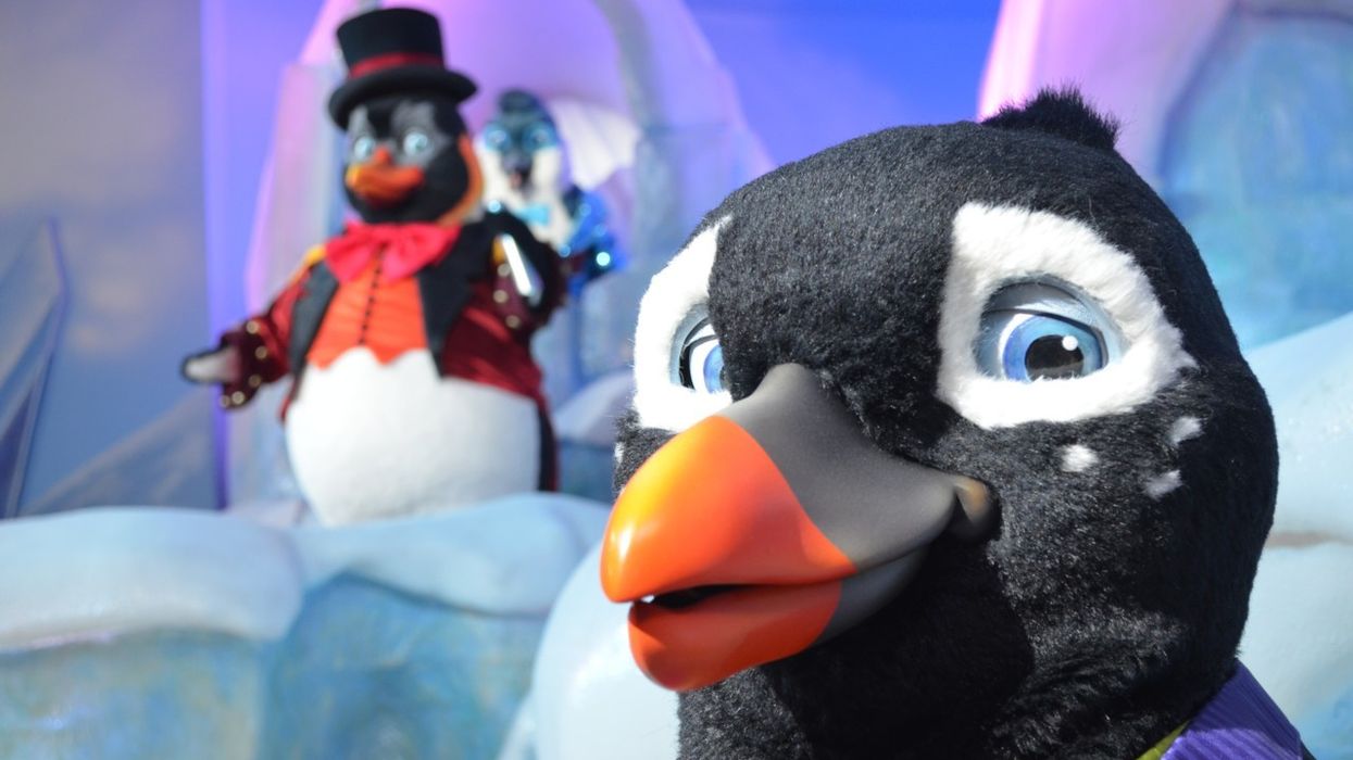 Sally Corporation Creates Animatronic "Penguins on Parade" Show for Chimelong’s Penguin Hotel