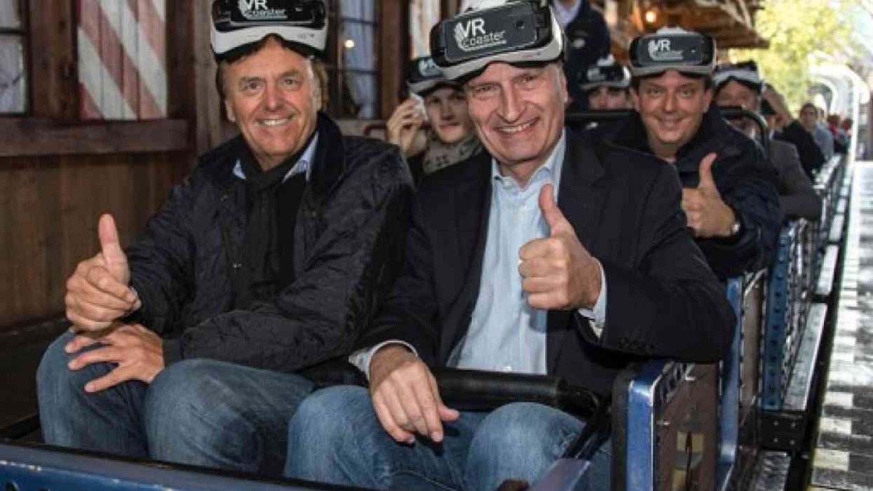 EU Commissioner Günther H. Oettinger Rides Europa-Park’s VR Coaster: “Alpenexpress VR-Ride”