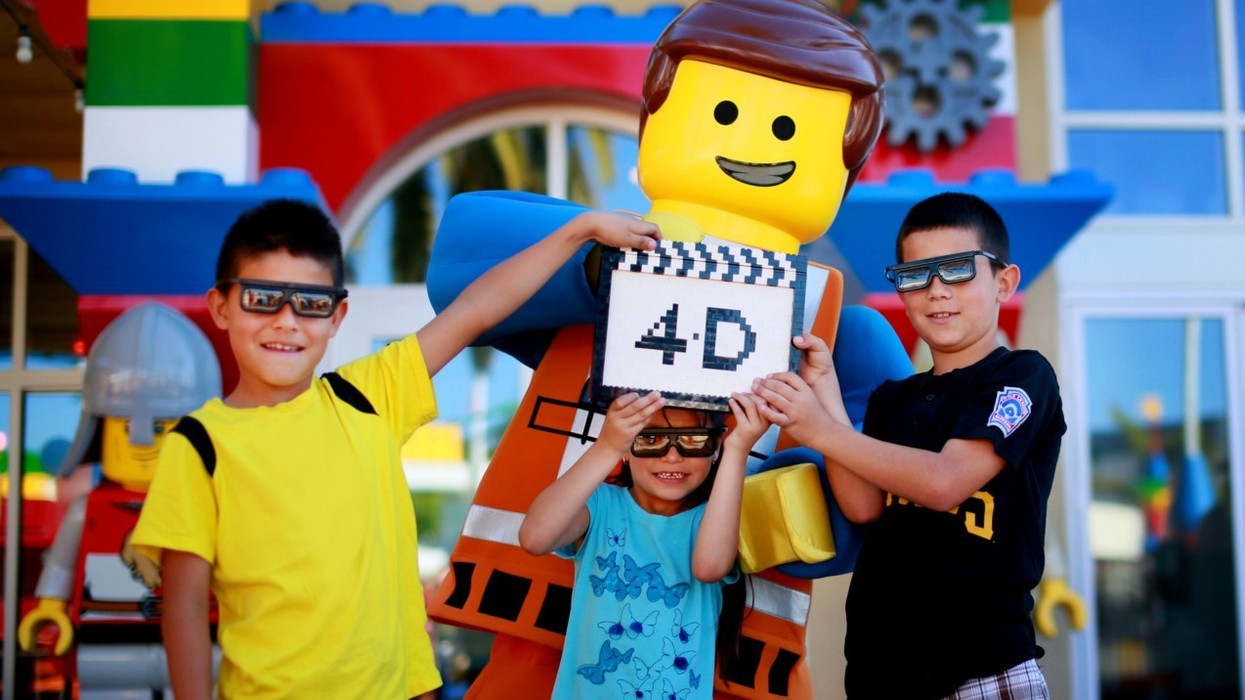 “The LEGO® Movie™ 4D A New Adventure” Launches January 2016