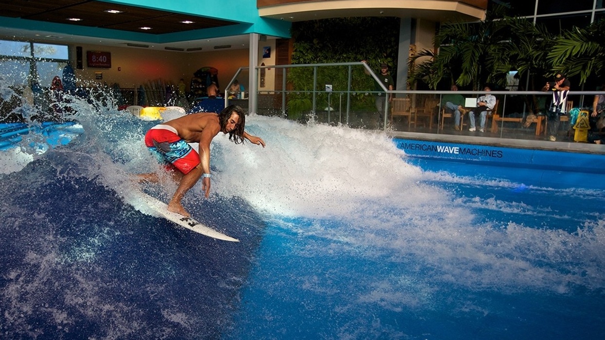 Surfers Wow Crowds on AWM's SurfStream at ESA Indoor Surfing Championship