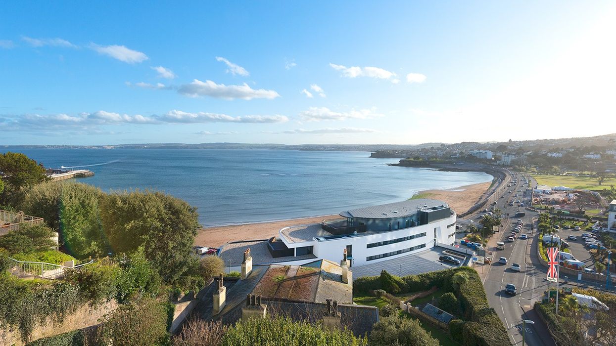 Architects Kay Elliott Win Civic Trust Award for Abbey Sands, Torquay